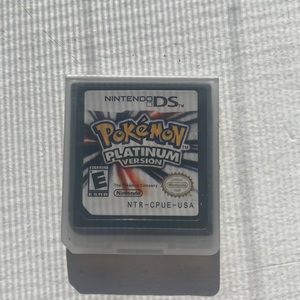 Pokémon platinum version DS game